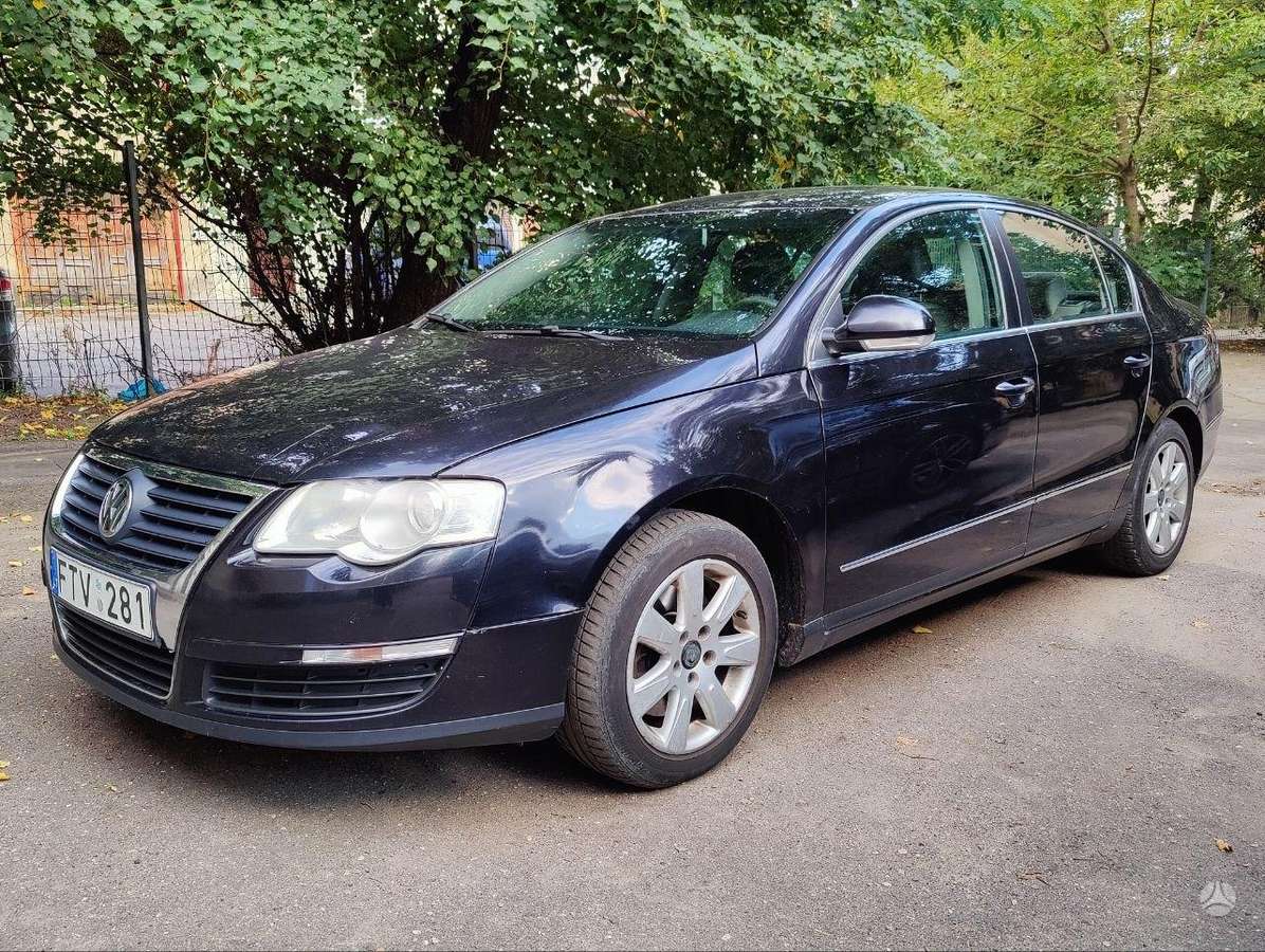 Volkswagen Passat - 2