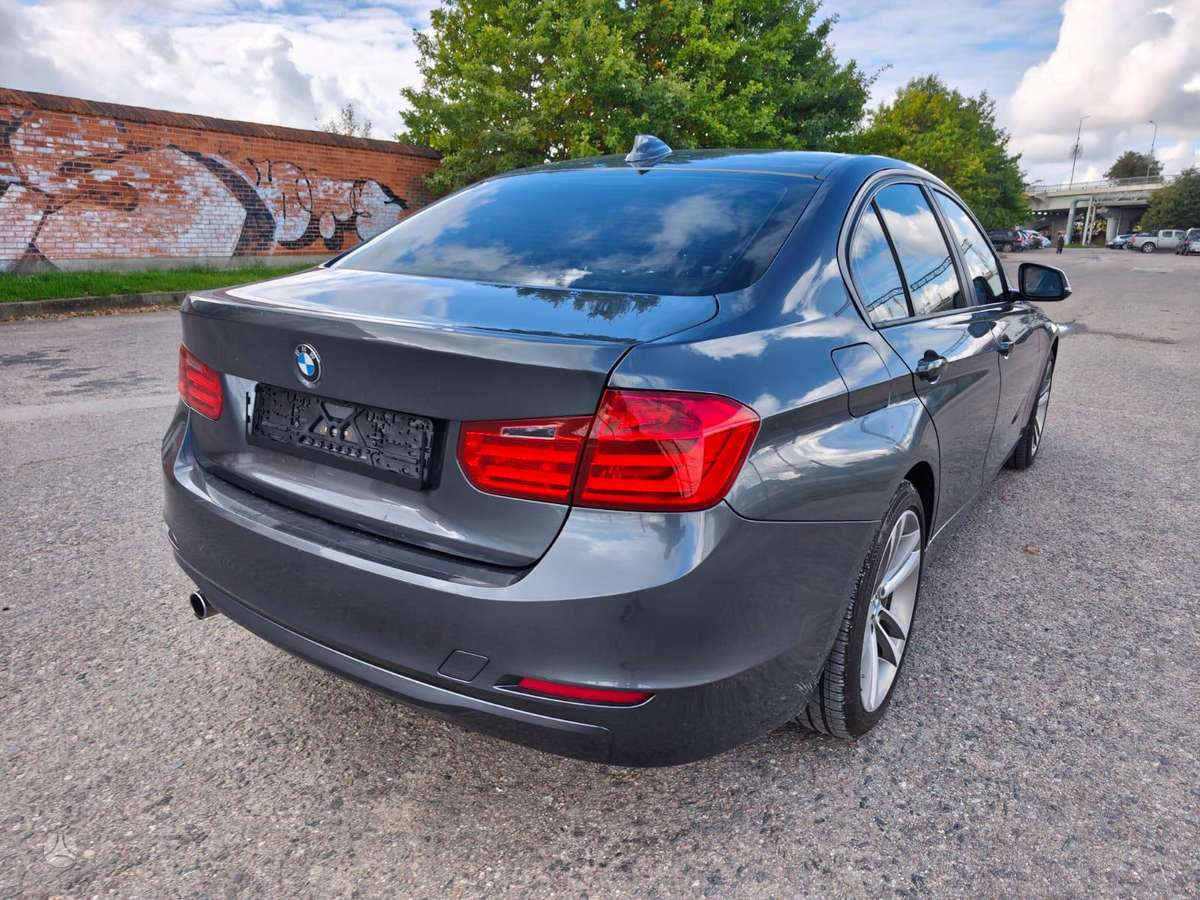 BMW 320, 2.0 l., Седан