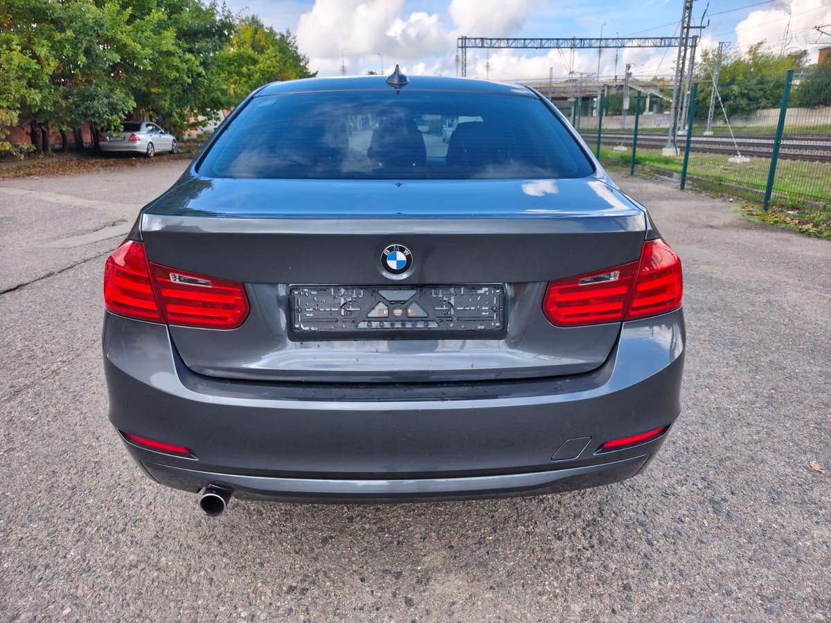 BMW 320, 2.0 l., Седан