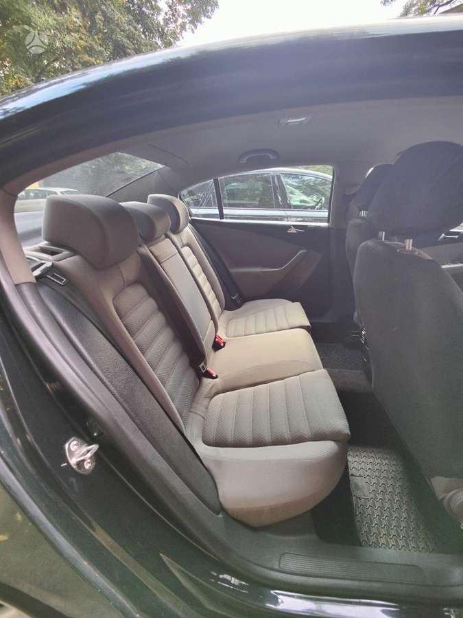 Volkswagen Passat - 5