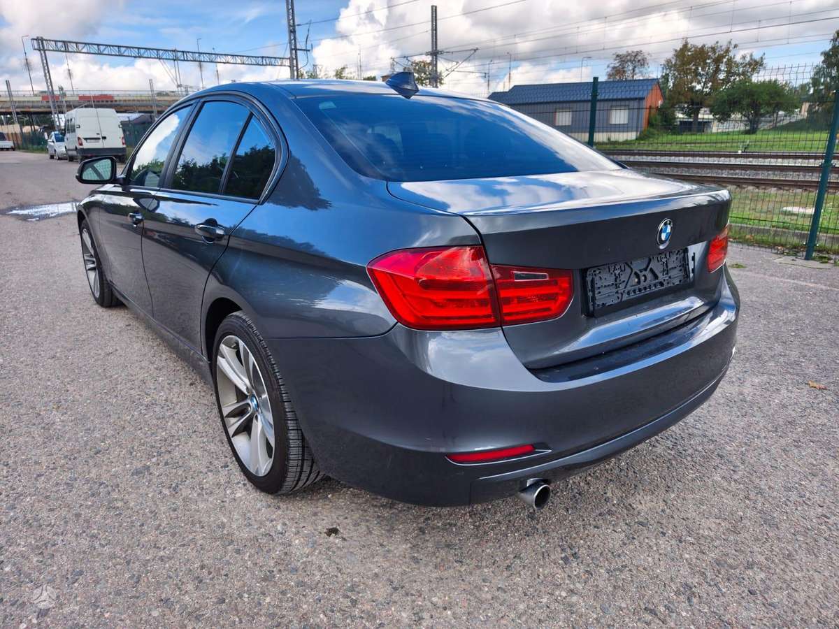 BMW 320, 2.0 l., Седан
