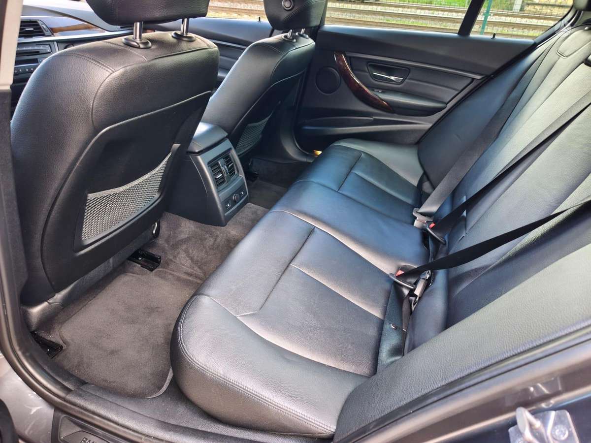 BMW 320, 2.0 l., Седан