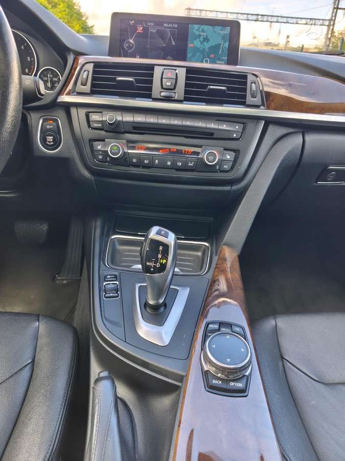 BMW 320, 2.0 l., Седан