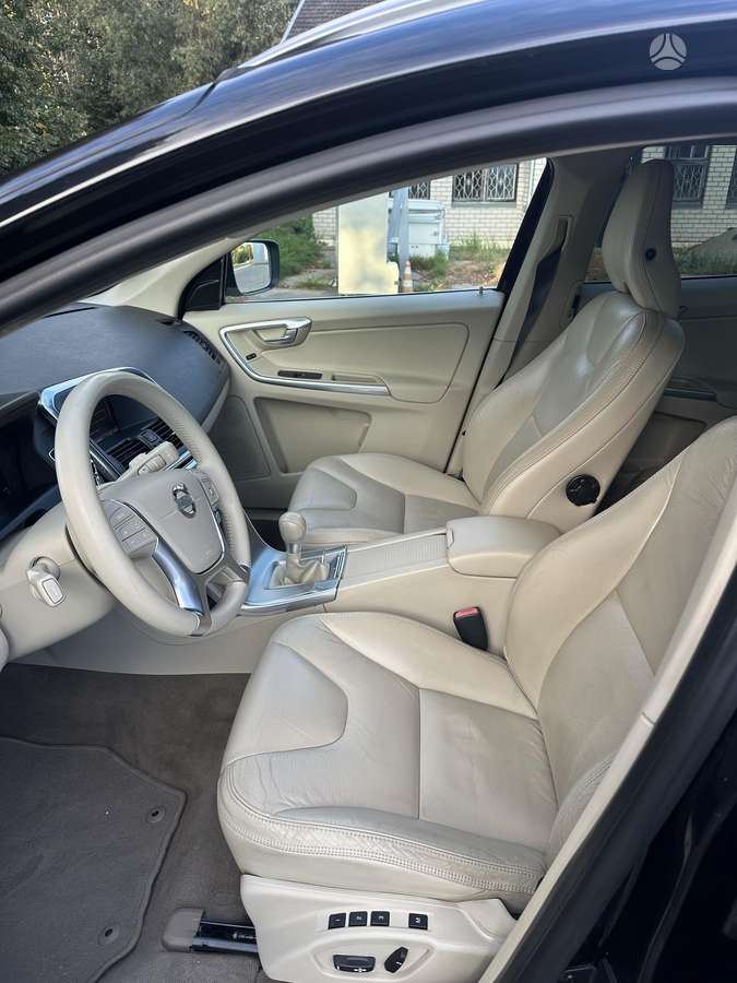 Volvo XC60 - 10