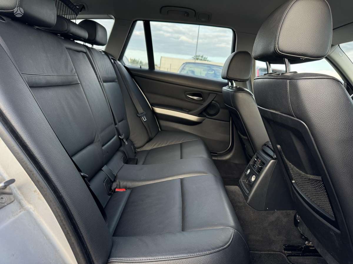BMW 318, 2.0 l., wagon