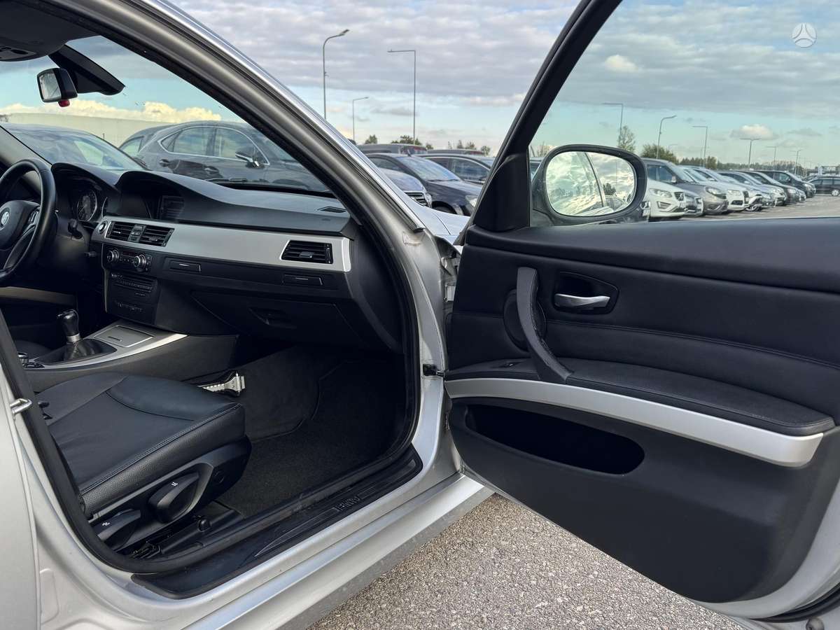 BMW 318, 2.0 l., wagon