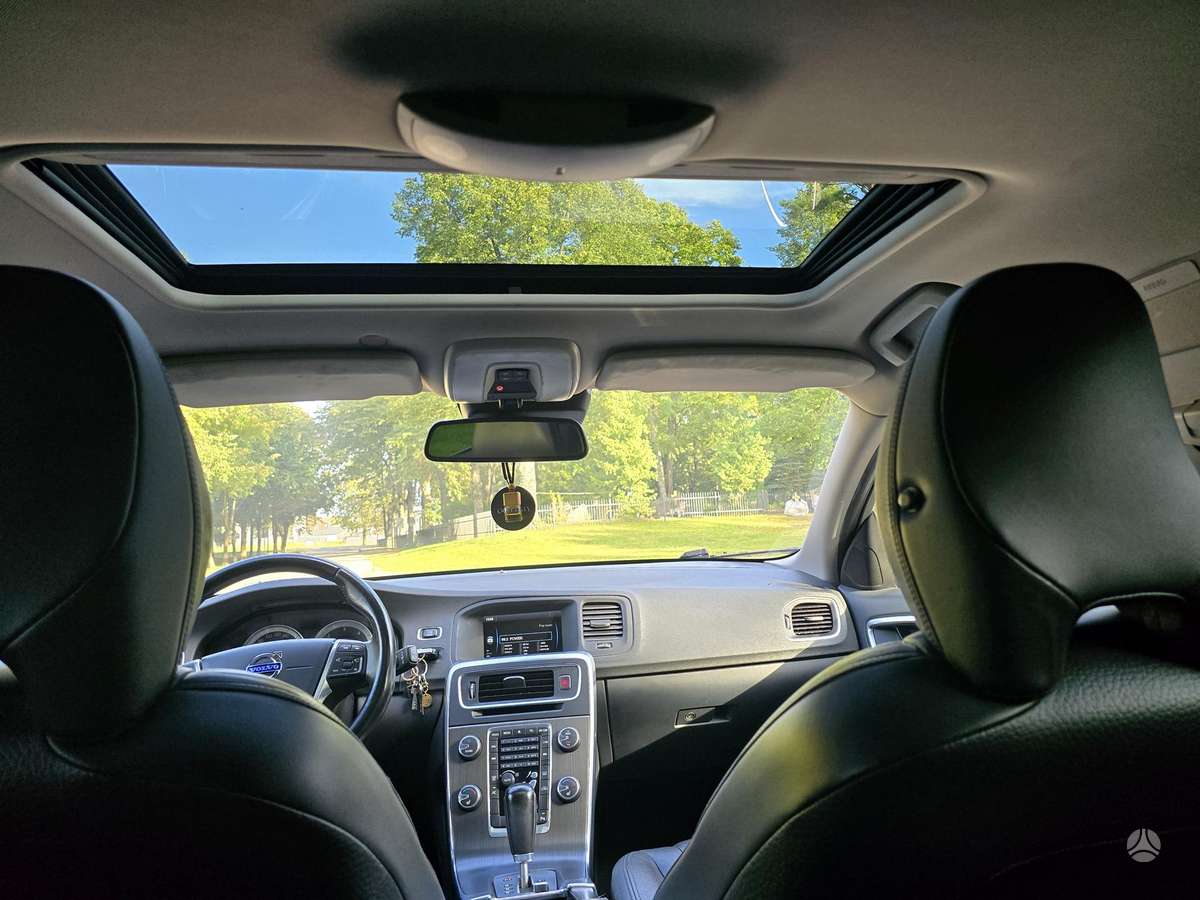 Volvo V60 - 11