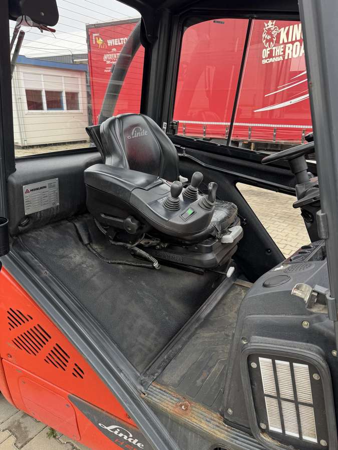 Linde H-25D, forklifts