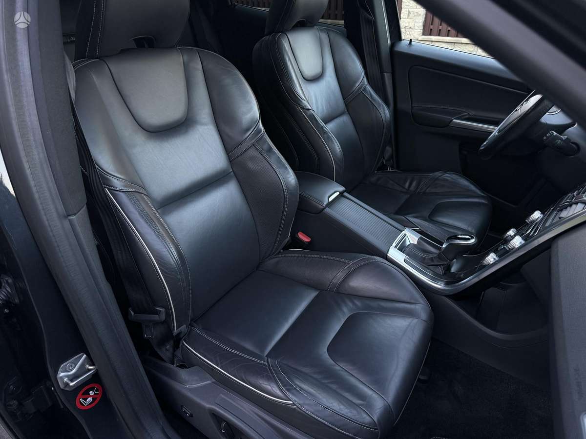 Volvo XC60 - 10
