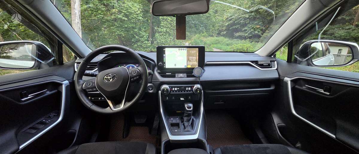 Toyota RAV4 - 6