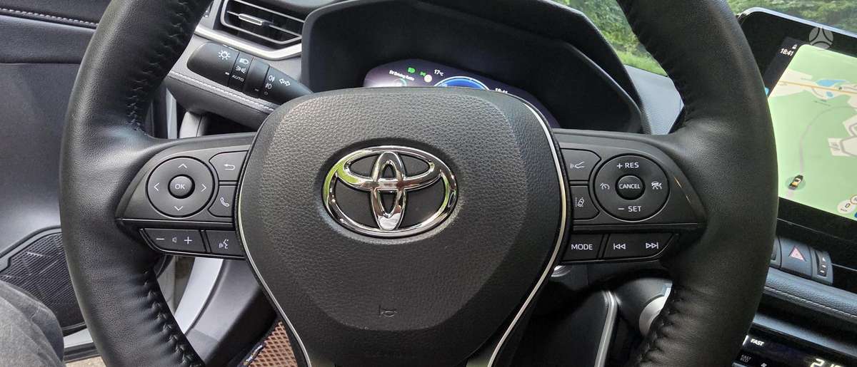 Toyota RAV4 - 9
