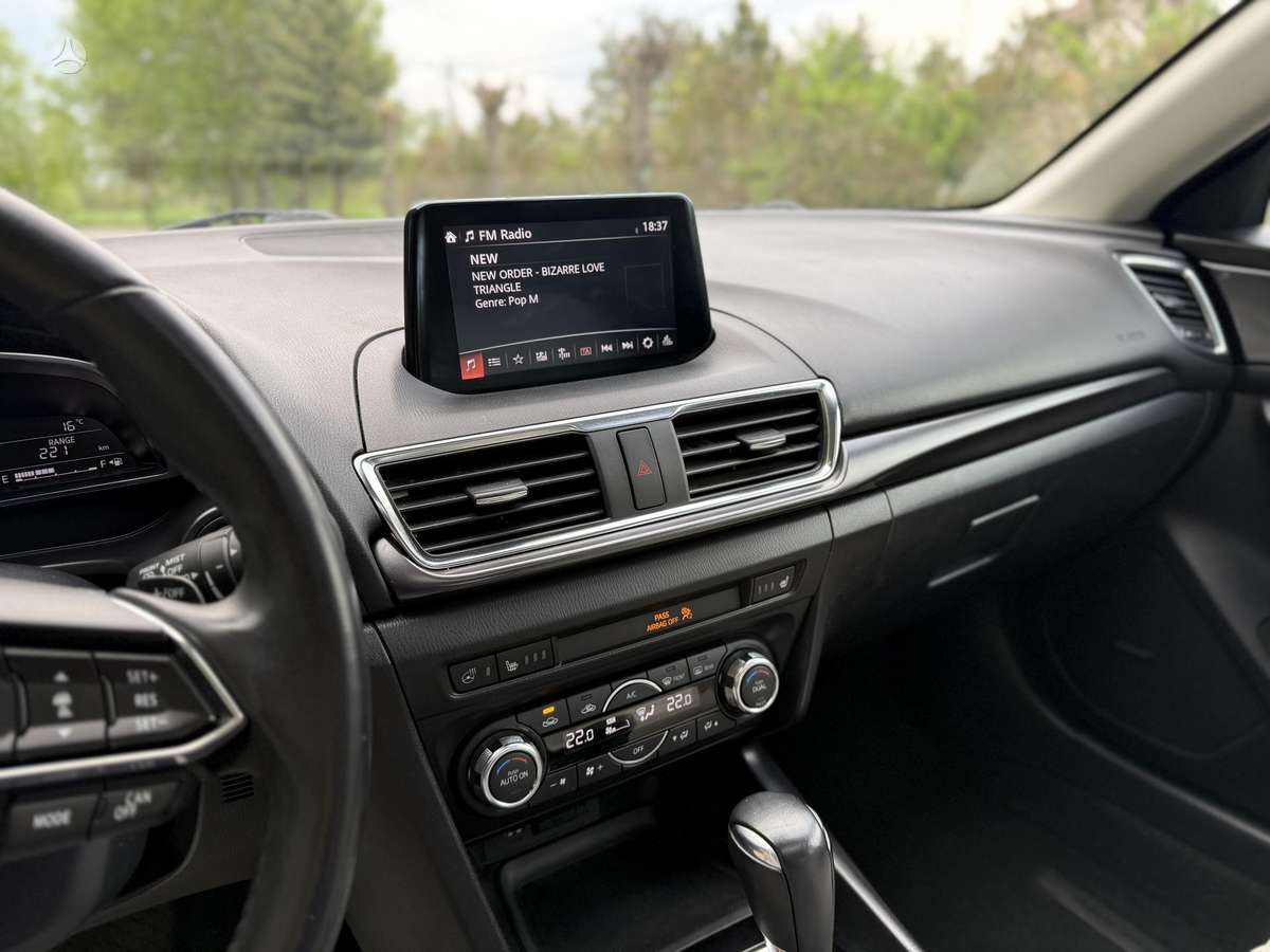 Mazda 3, 2.5 l., Хэтчбек