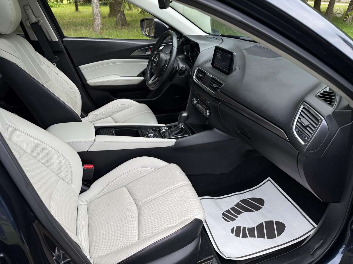 Mazda 3, 2.5 l., Хэтчбек