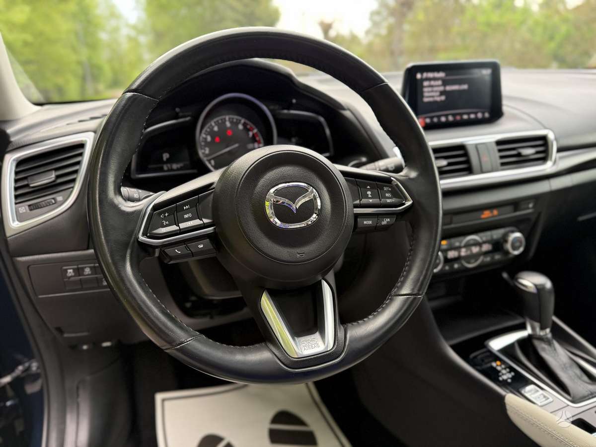 Mazda 3, 2.5 l., Хэтчбек