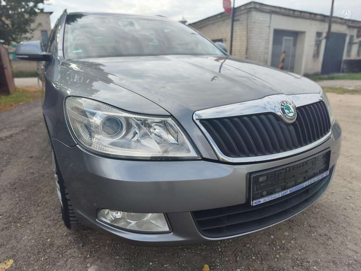Škoda Octavia - 2