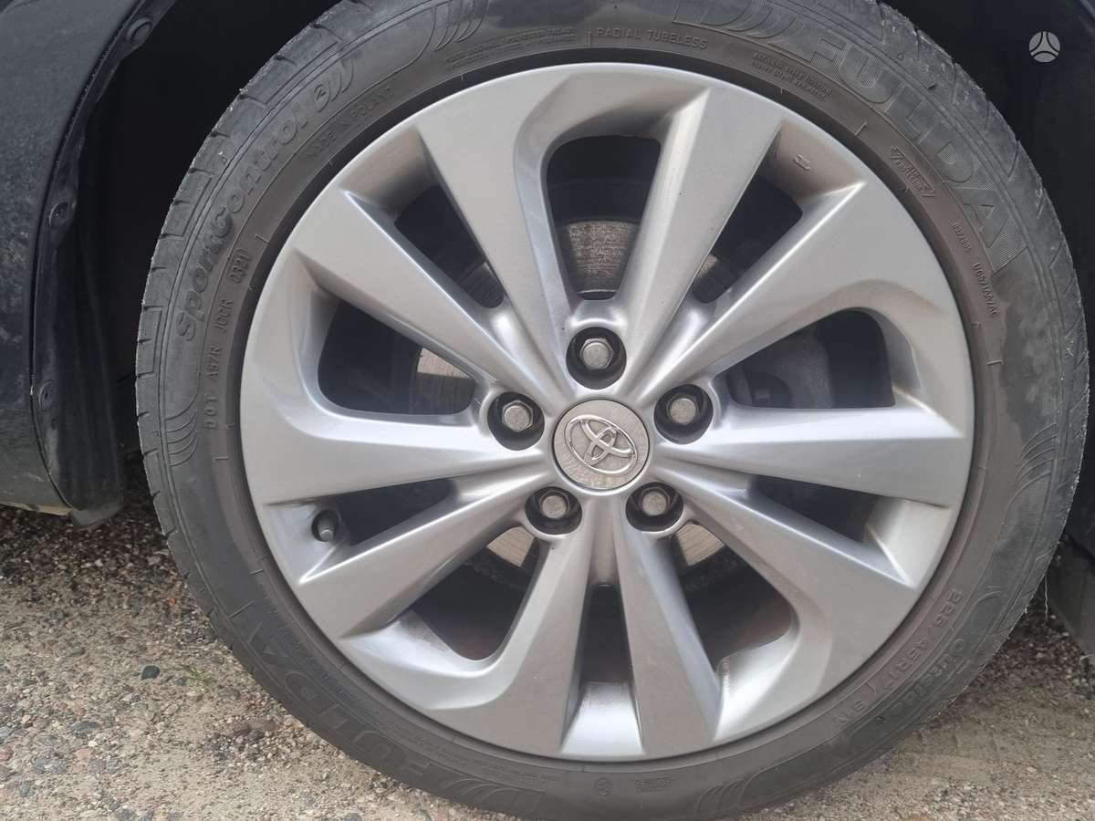 Toyota Auris - 10
