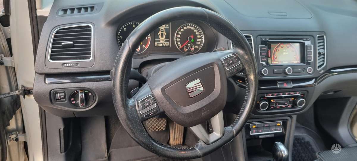 Seat Alhambra, 2.0 l., Минивэн