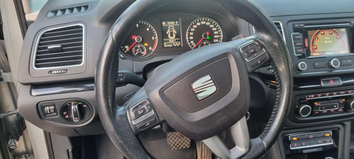 Seat Alhambra, 2.0 l., Минивэн