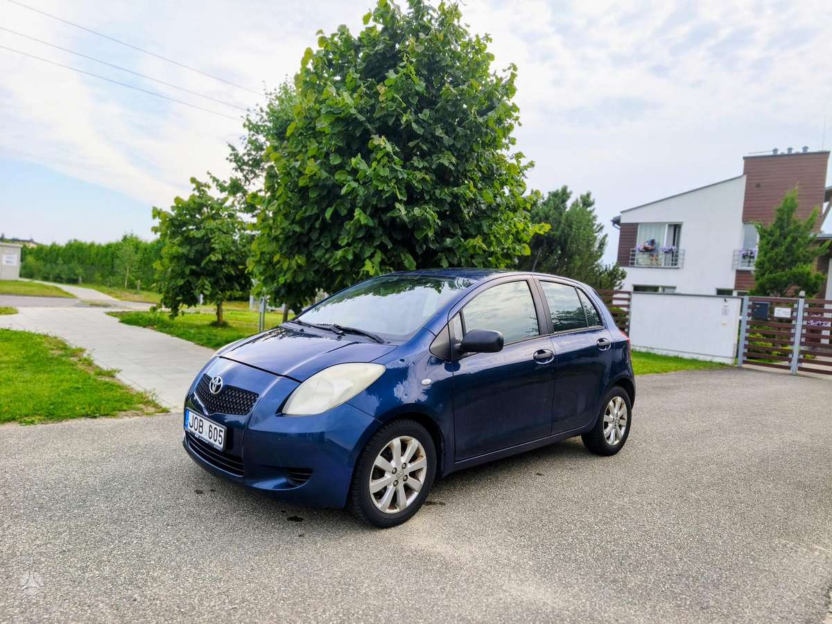 Toyota Yaris - 7