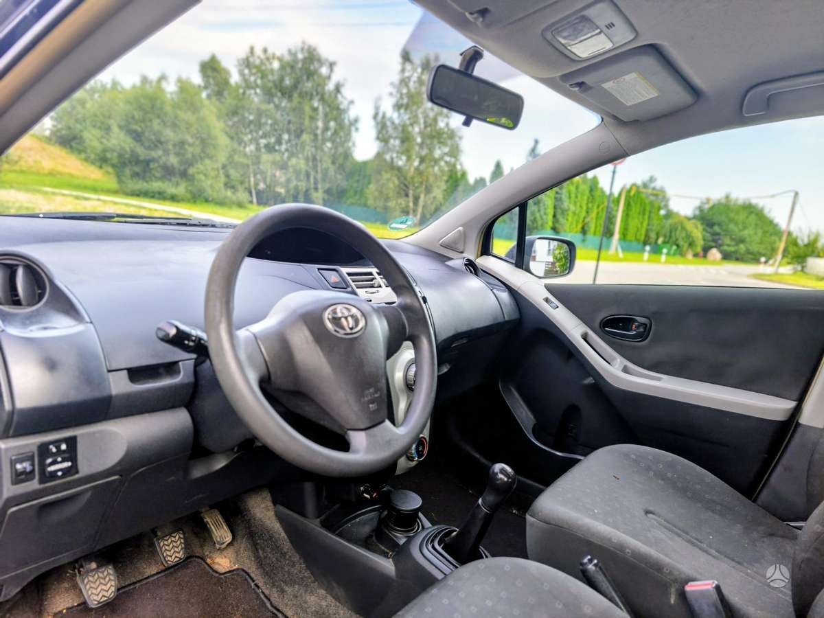 Toyota Yaris - 8