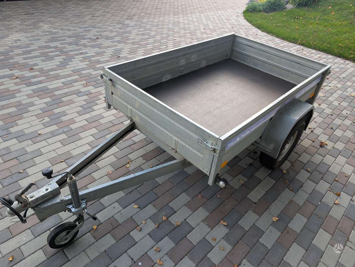 Tiki Treiler C-200, passenger car trailers