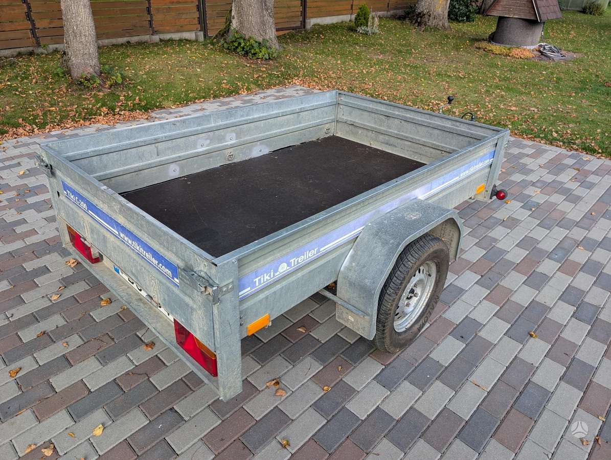 Tiki Treiler C-200, passenger car trailers