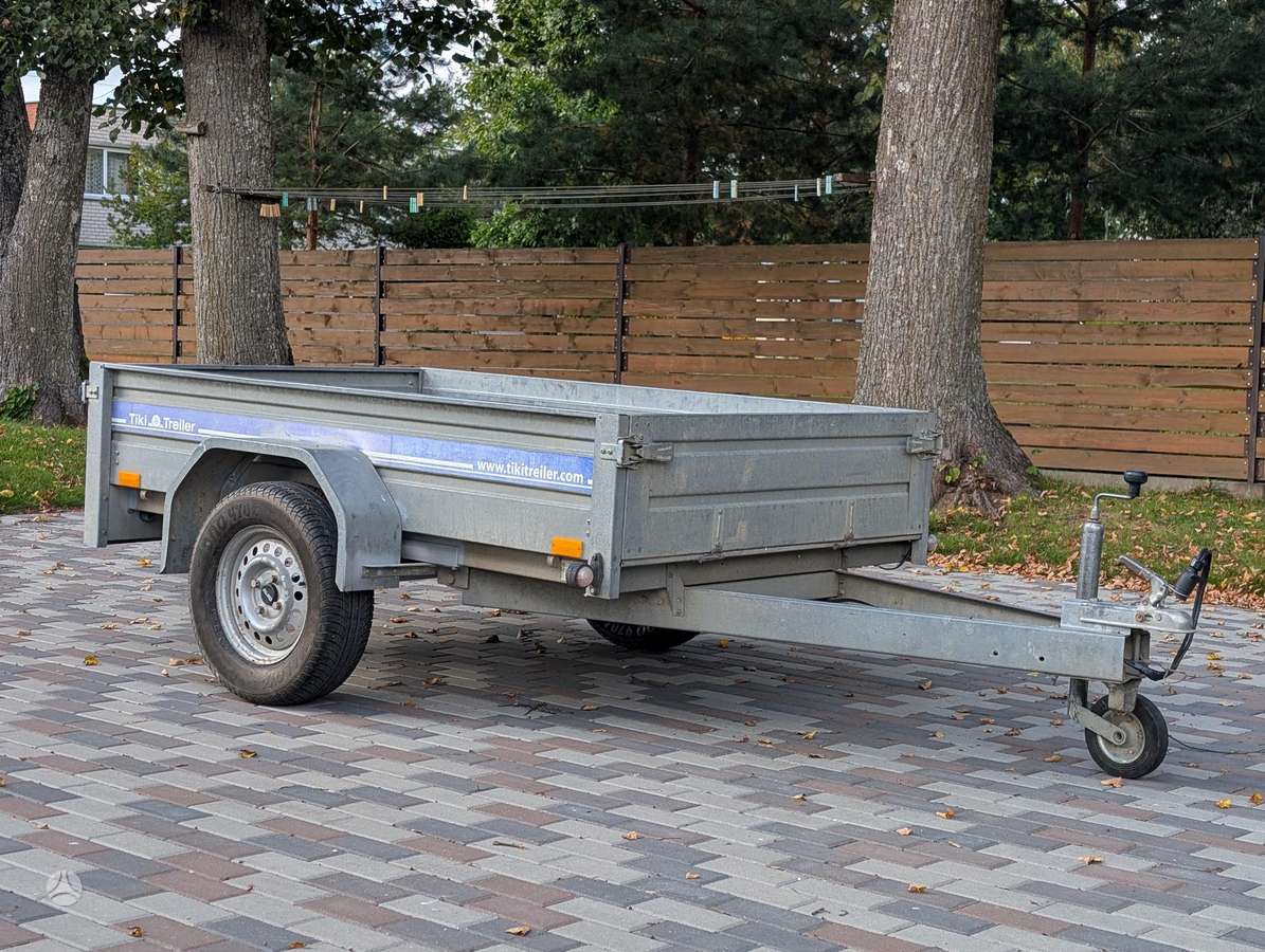 Tiki Treiler C-200, passenger car trailers