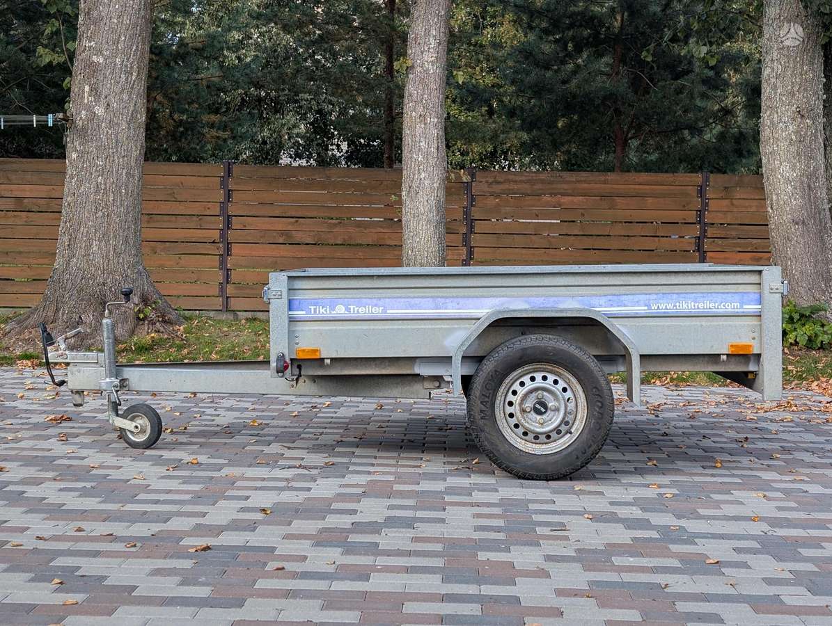 Tiki Treiler C-200, passenger car trailers