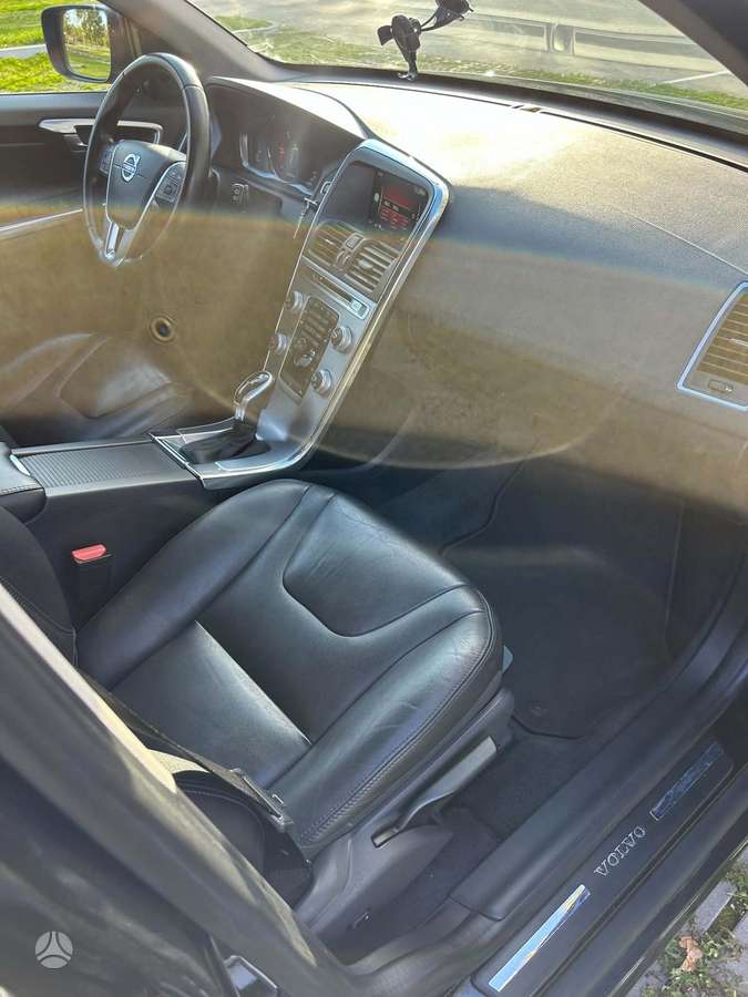 Volvo XC60 - 10