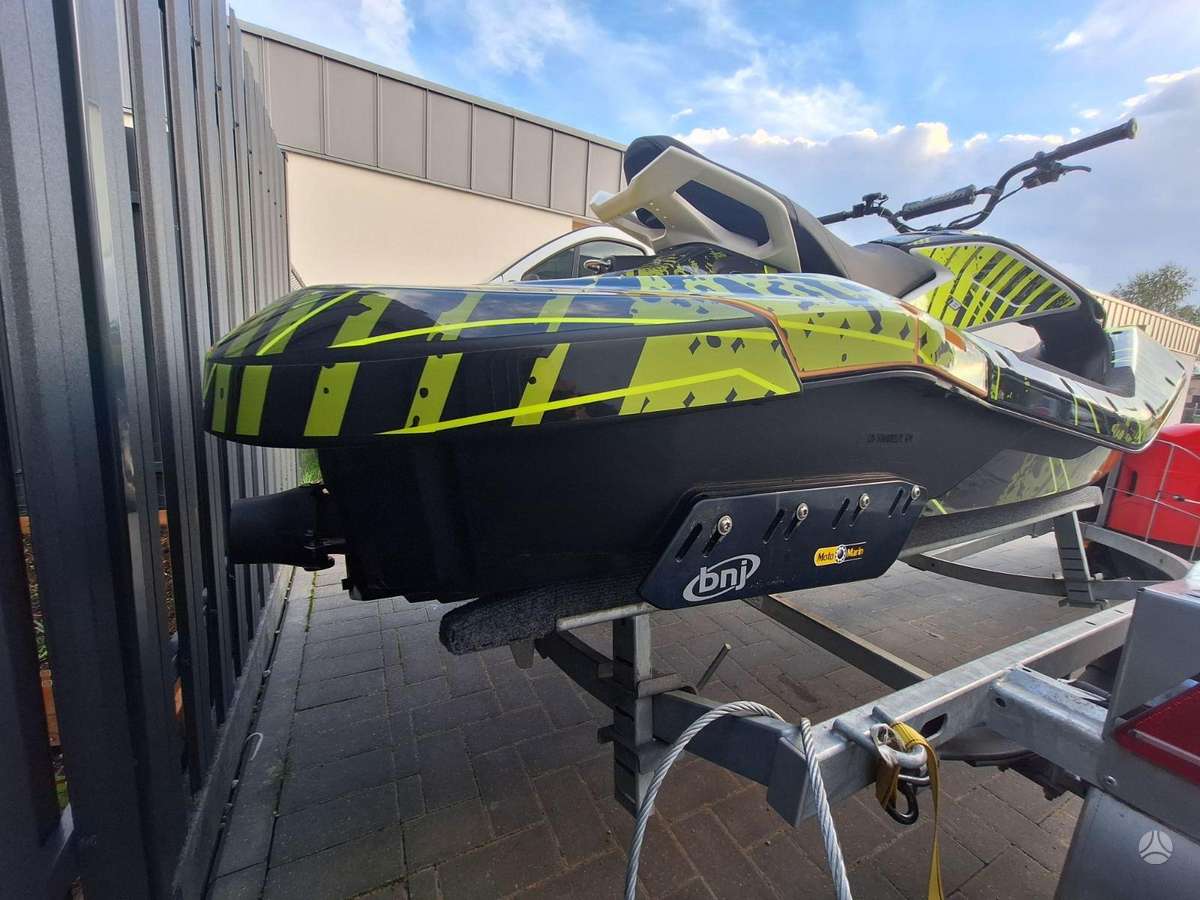 Sea-Doo Spark, jet skis