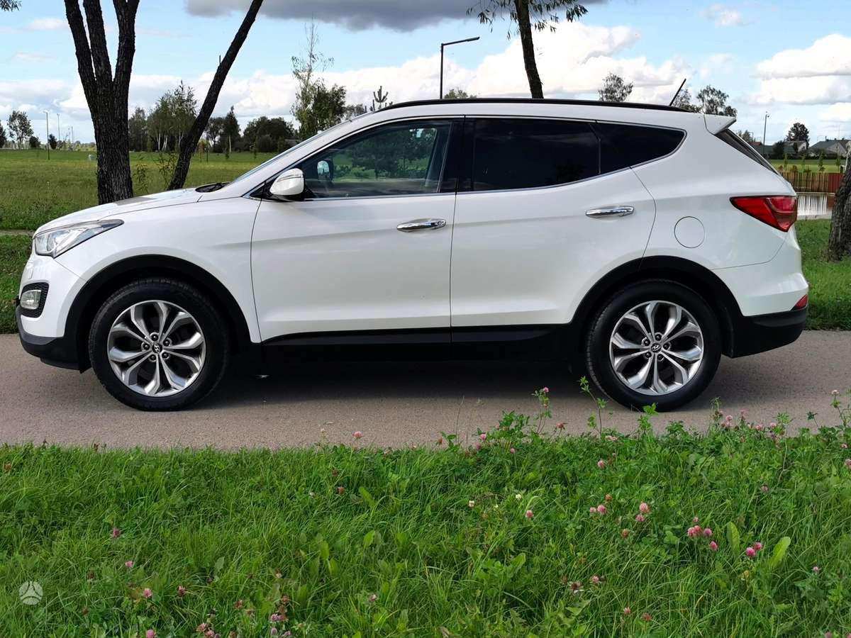 Hyundai Santa Fe - 3