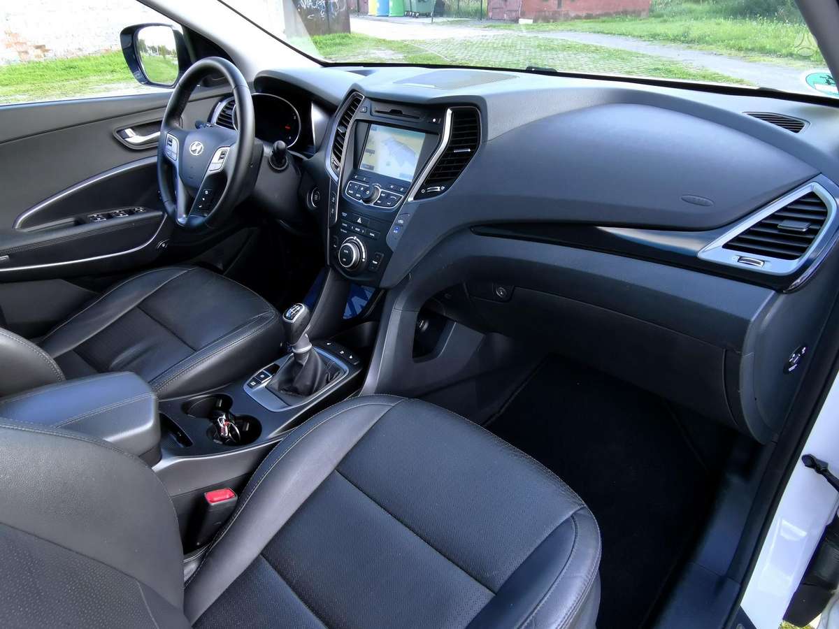 Hyundai Santa Fe - 12