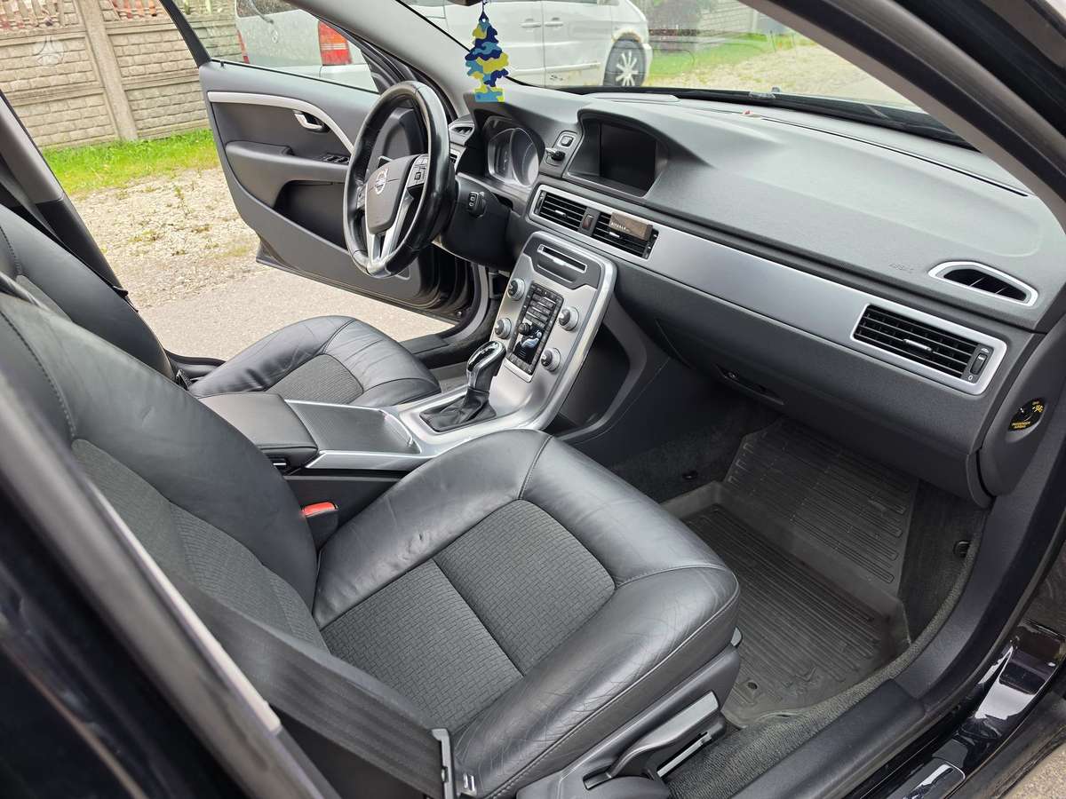 Volvo V70 - 2