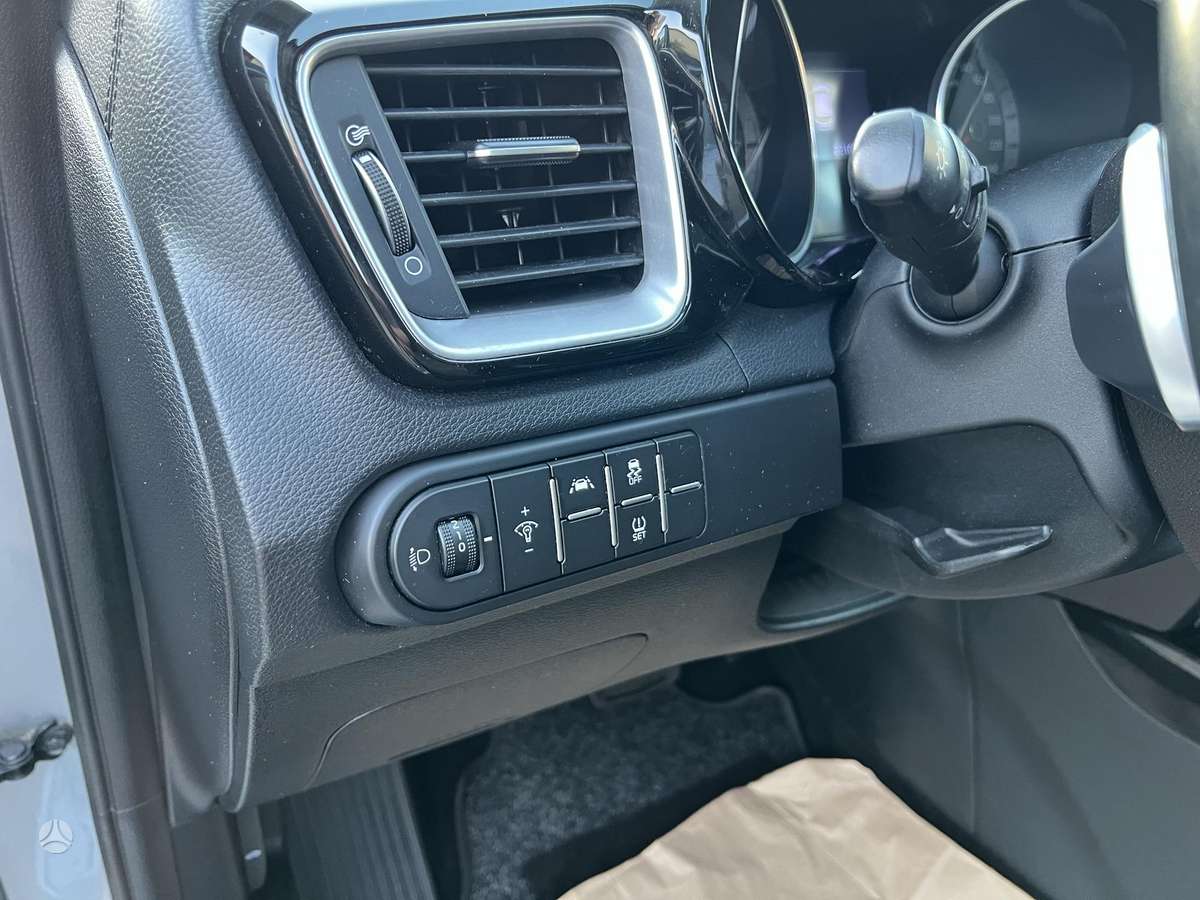 Kia Ceed, 1.4 l., Хэтчбек