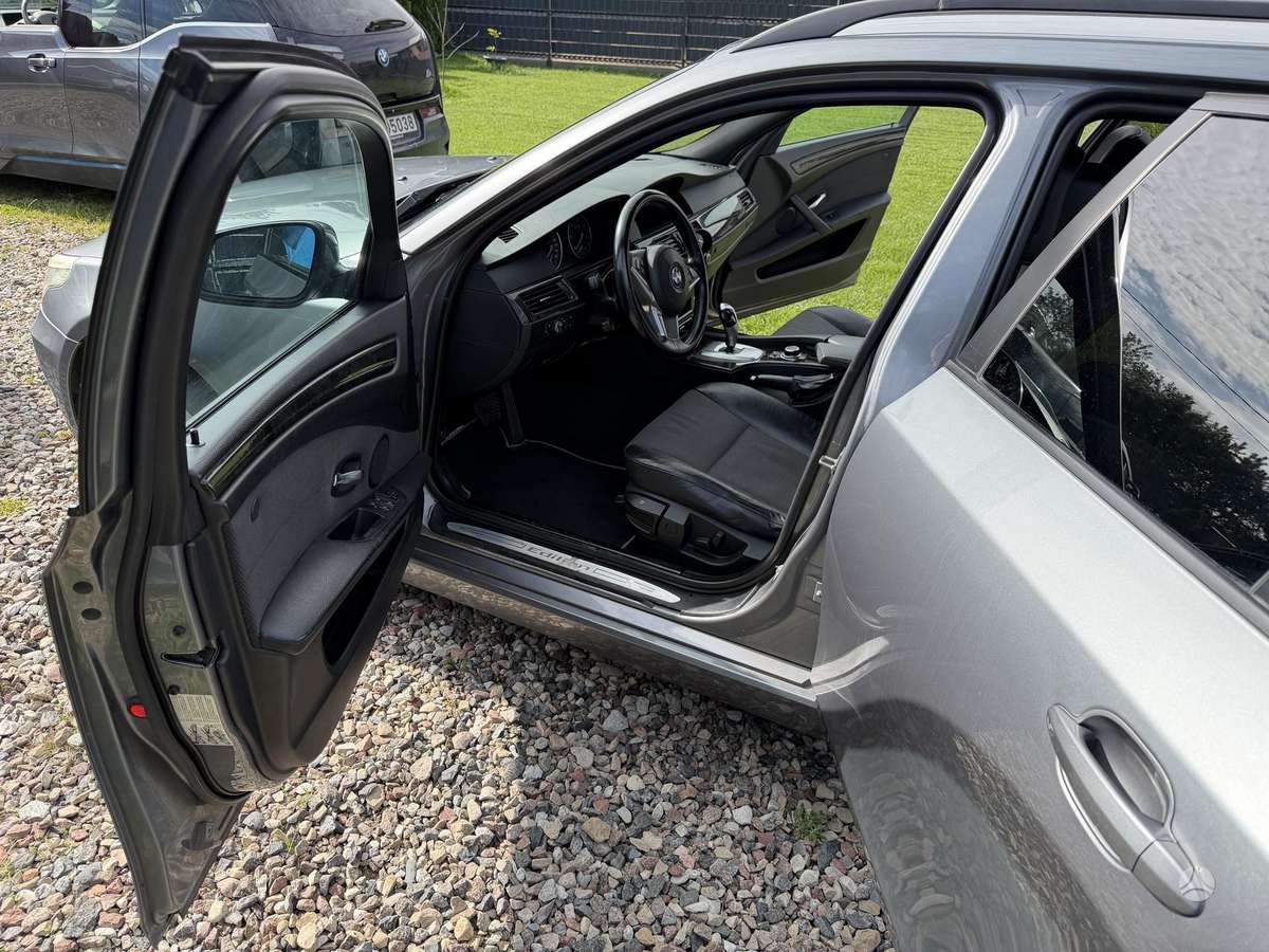 BMW 525, 3.0 l., wagon