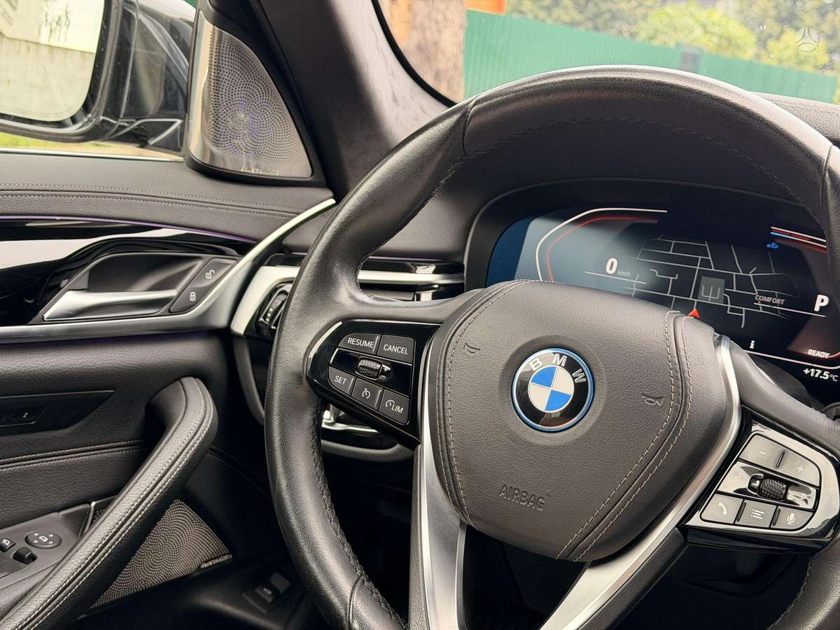 BMW 520, 2.0 l., Седан