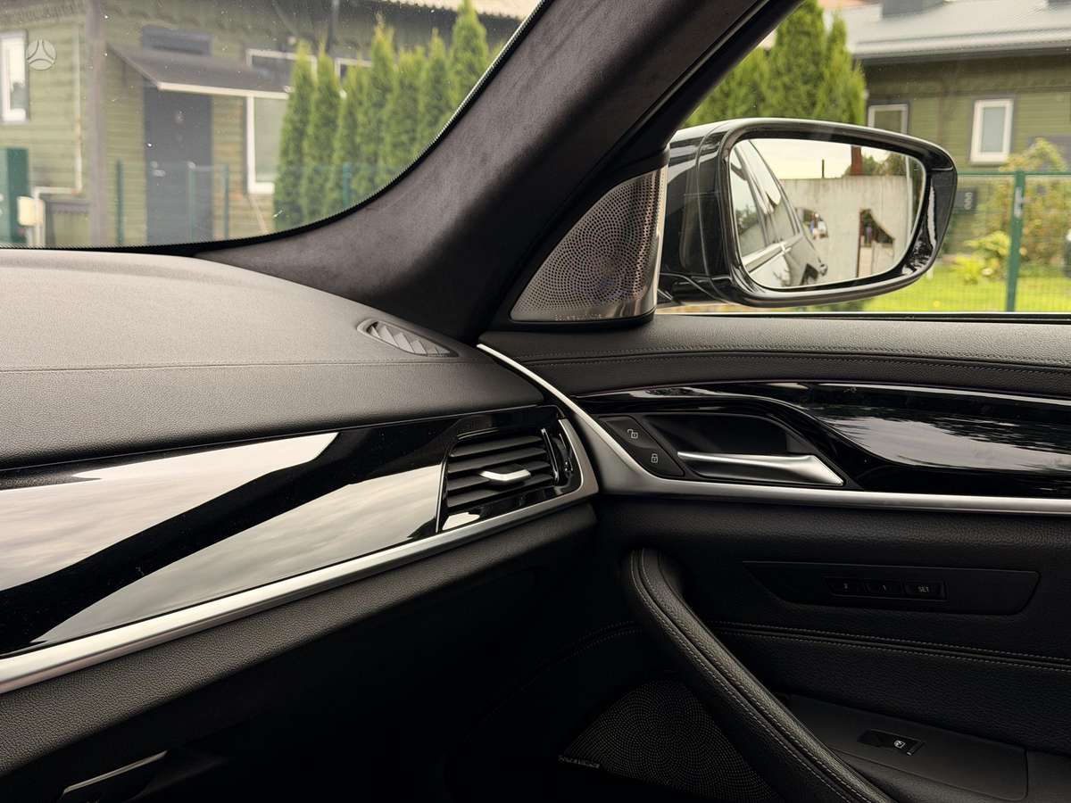 BMW 520, 2.0 l., Седан