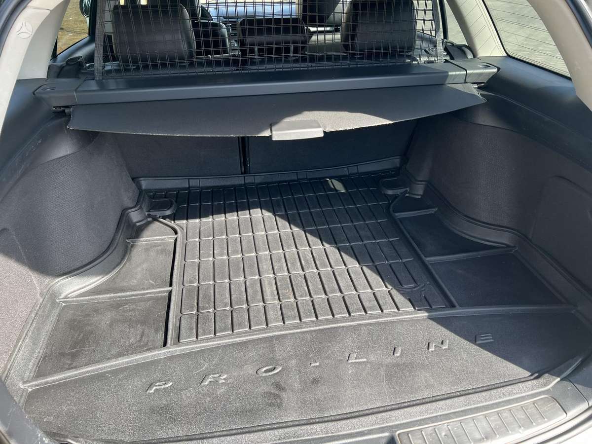 Toyota Avensis - 9