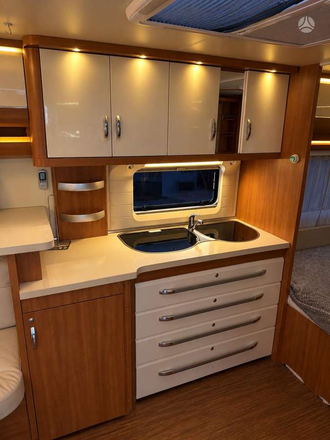 Hobby VIP 560 Excellent, kemperis