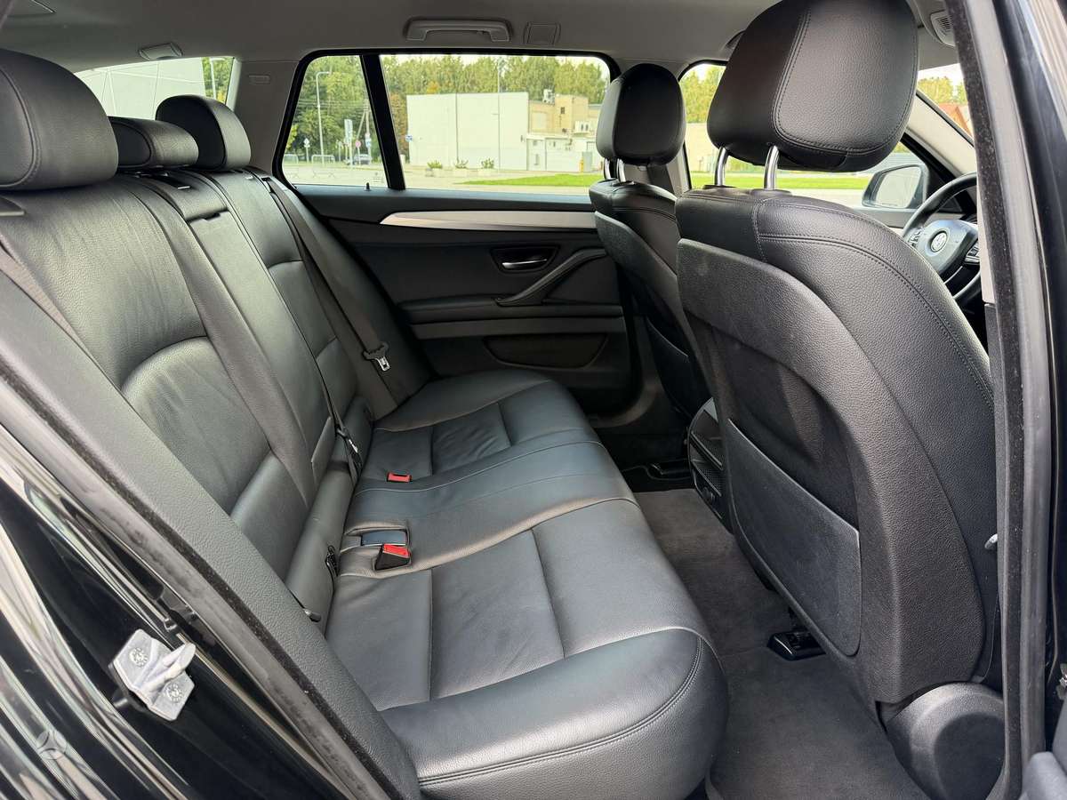 BMW 520, 2.0 l., wagon