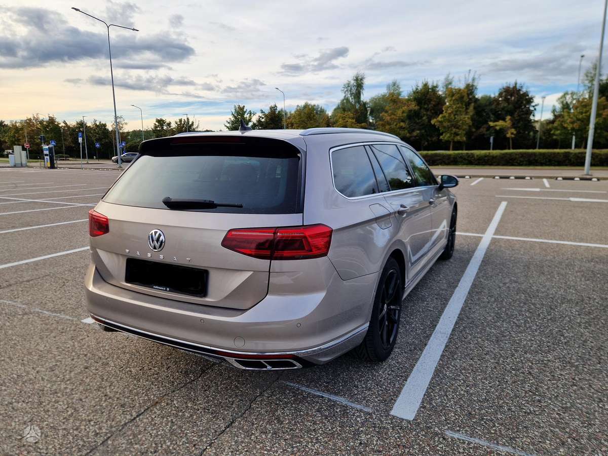 Volkswagen Passat - 6
