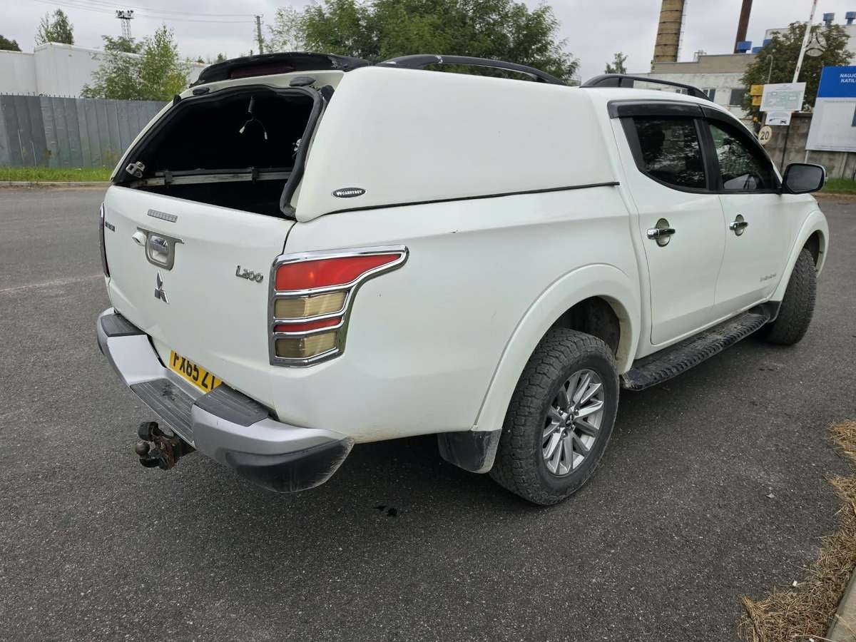 Mitsubishi L200, Пикап