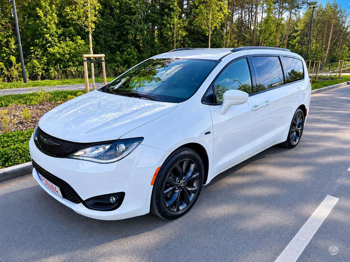 Chrysler Pacifica, 3.6 l., Минивэн
