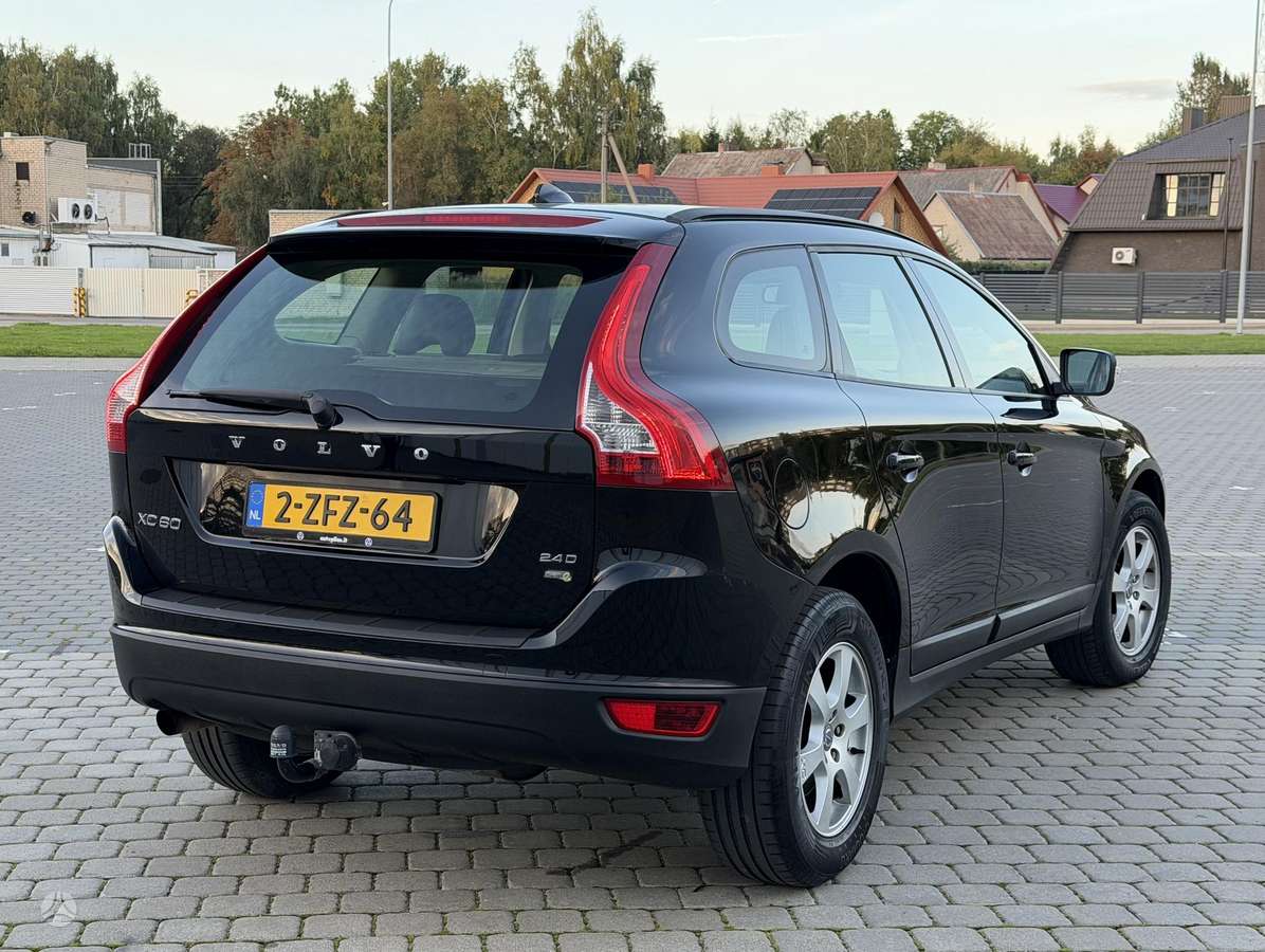 Volvo XC60 - 2