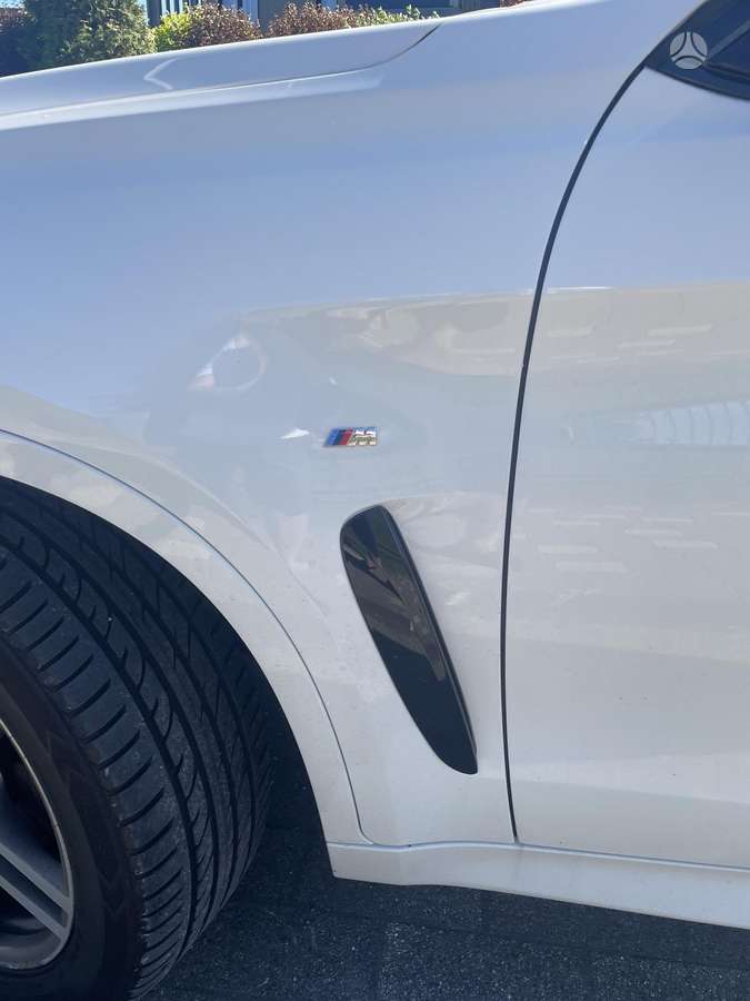 BMW X6, off-road / crossover