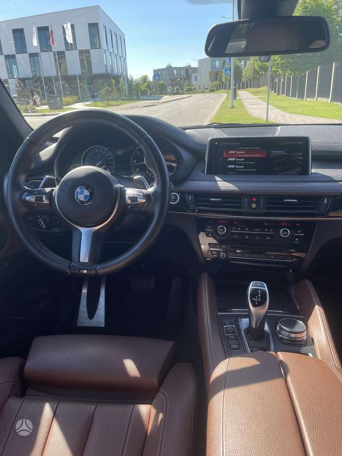 BMW X6, off-road / crossover