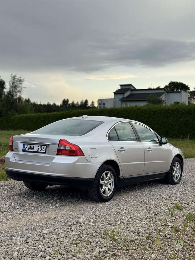 Volvo S80, 2.4 l., Седан