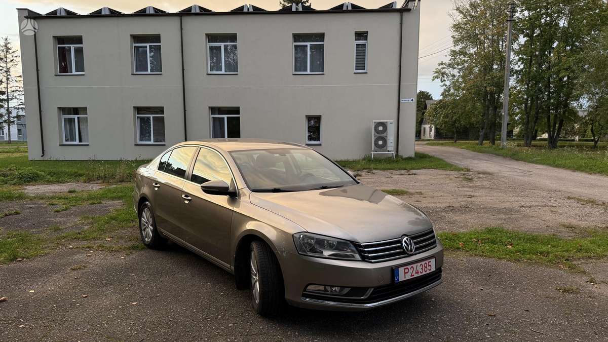 Volkswagen Passat - 2