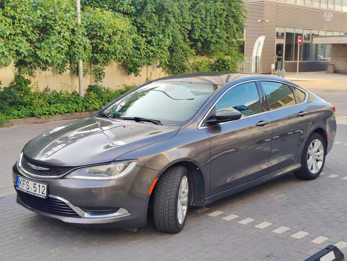 Chrysler 200, 2.4 l., Седан