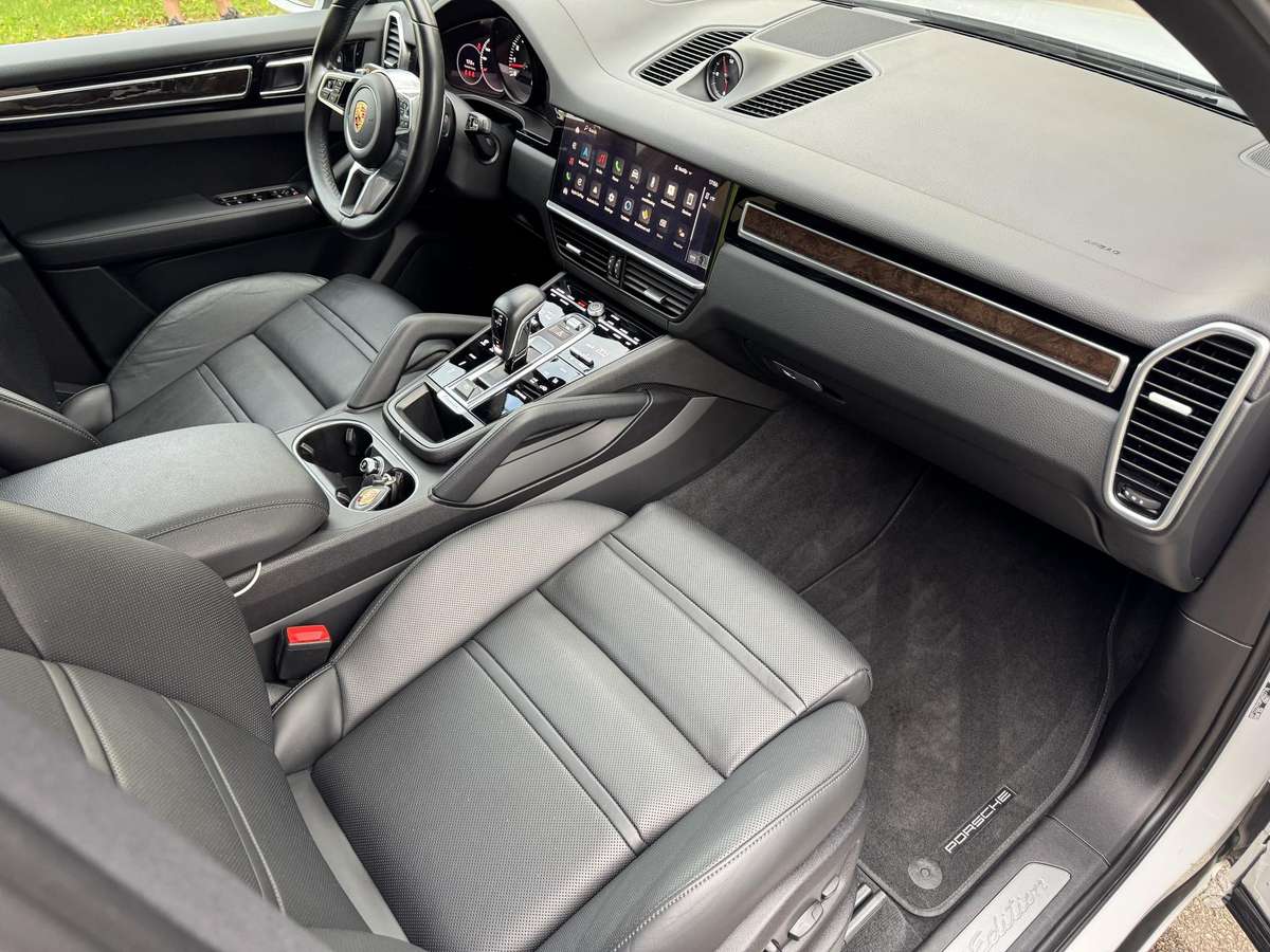 Porsche Cayenne - 12